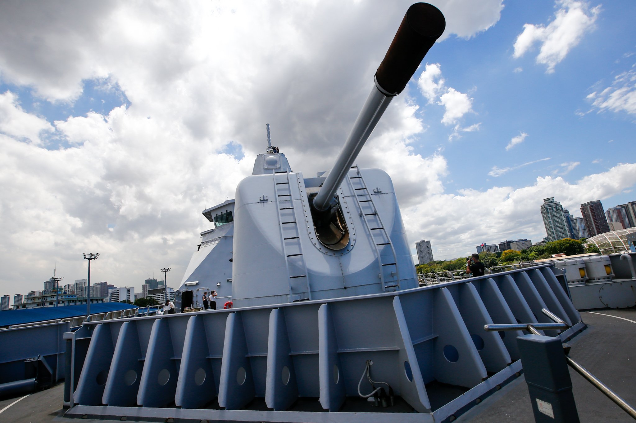 On board the Royal Netherlands frigate HNLMS De Ruyter (F804)