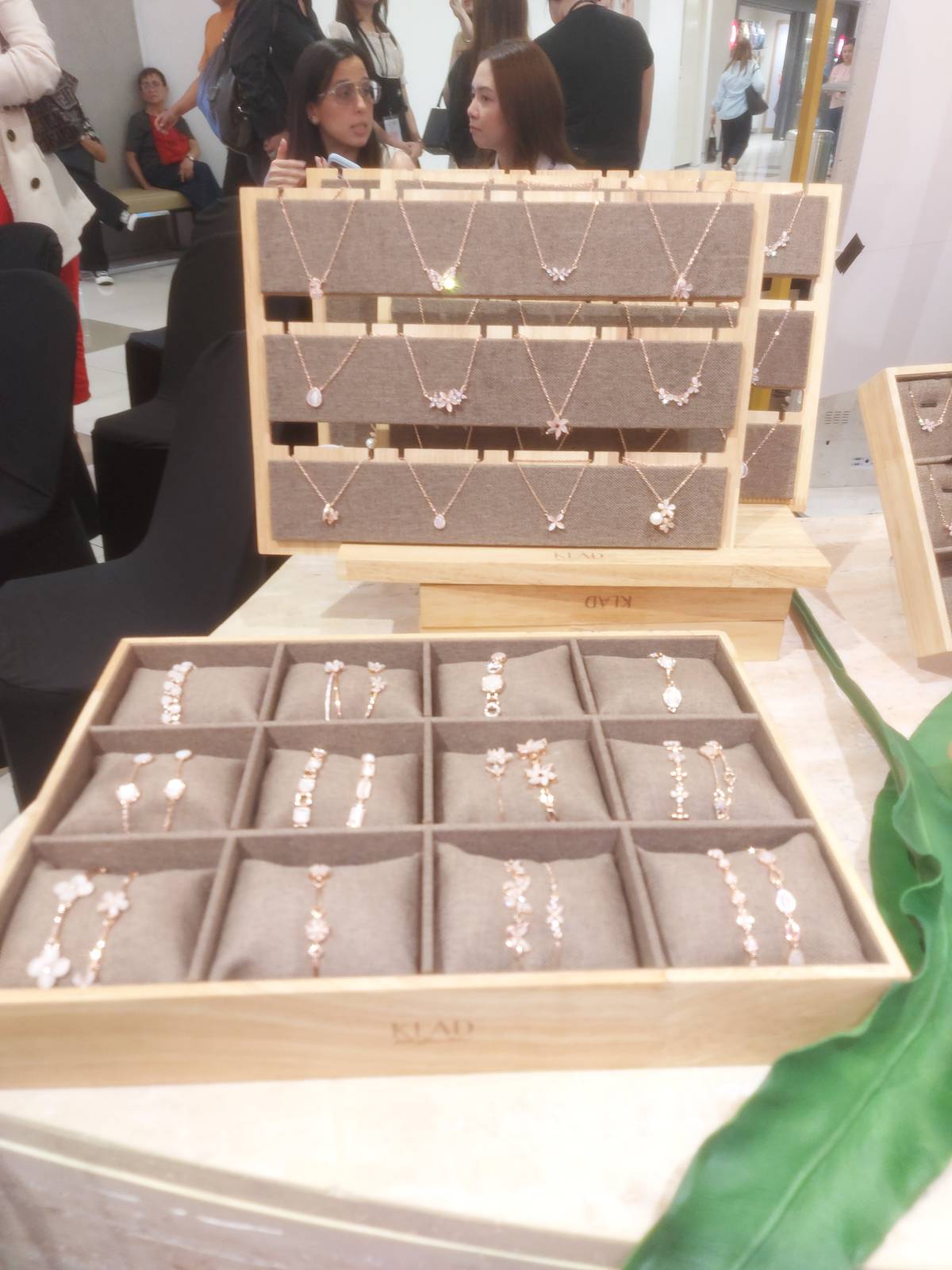 HYPOALLERGENIC Jewelry for Everyday Wear