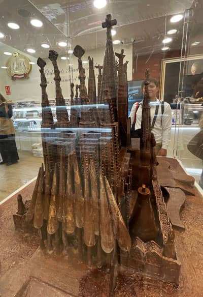 THE Sagrada rendered in chocolate by artist Adrian Ramirez.