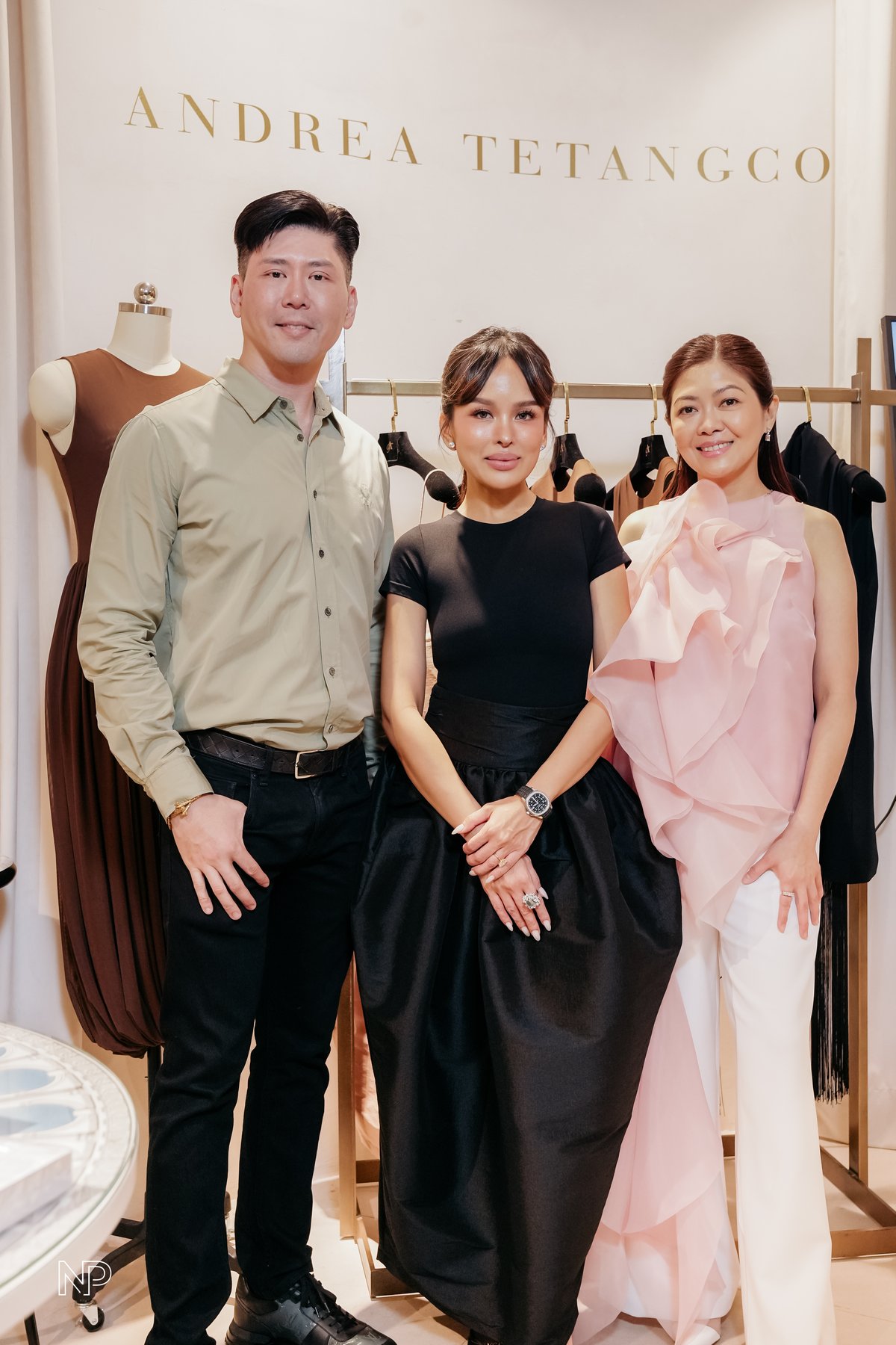 GERRY Sy, designer Andrea Tetangco and Jinky Sy.