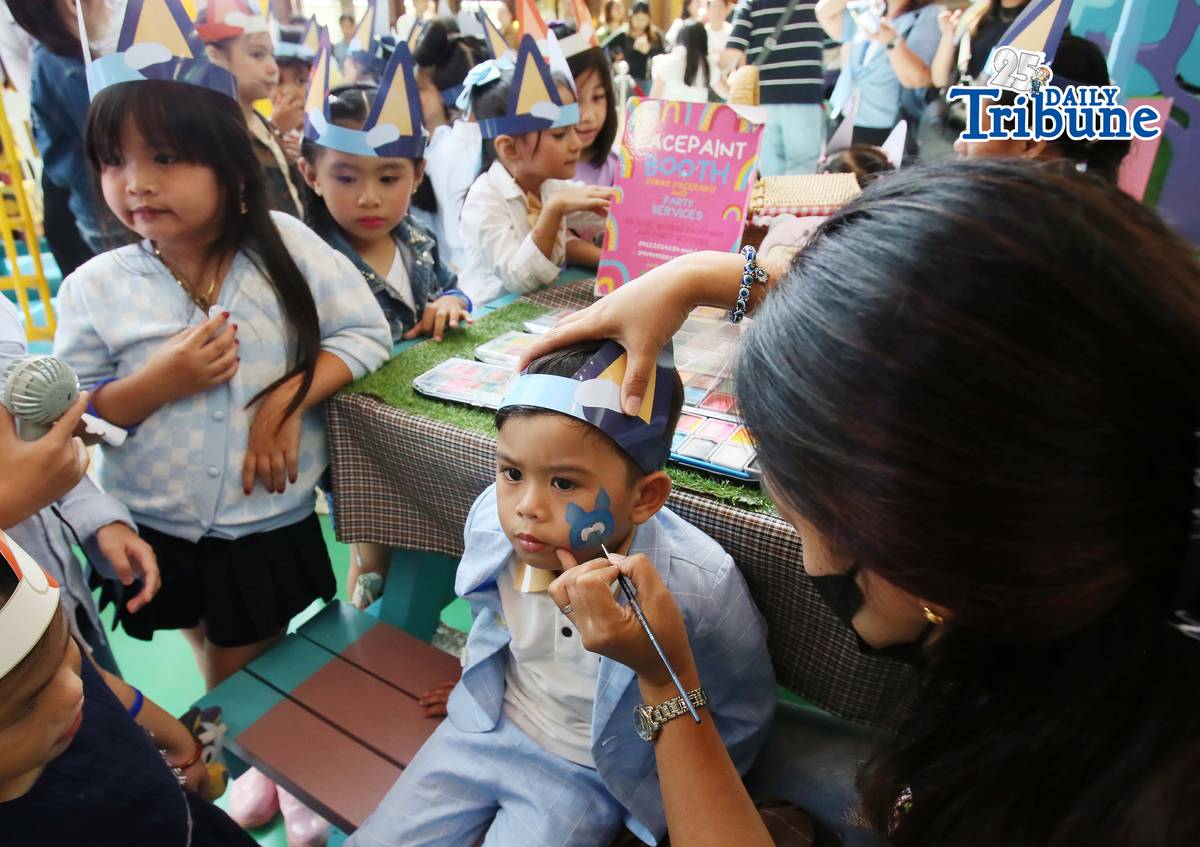 (May 23 2026)  Kids enjoy playing, hugging the Bluey and Bingo mascots and the face paint, during the launching of Bluey Playdates with Friends at SM Marikina on Saturday May 23 2026, highlighted by a ribbon cutting ceremony and fun meet & greet photo opportunities with Bluey and Bingo mascots. The interactive garden-inspired play area lets families enjoy immersive photo spots and playful moments at the mall atrium as part of the Project: Playverse of SM Supermalls. Photo/Analy Labor