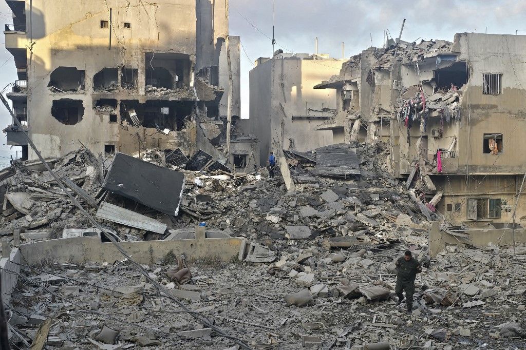 Israeli strikes kill 10 in Lebanon