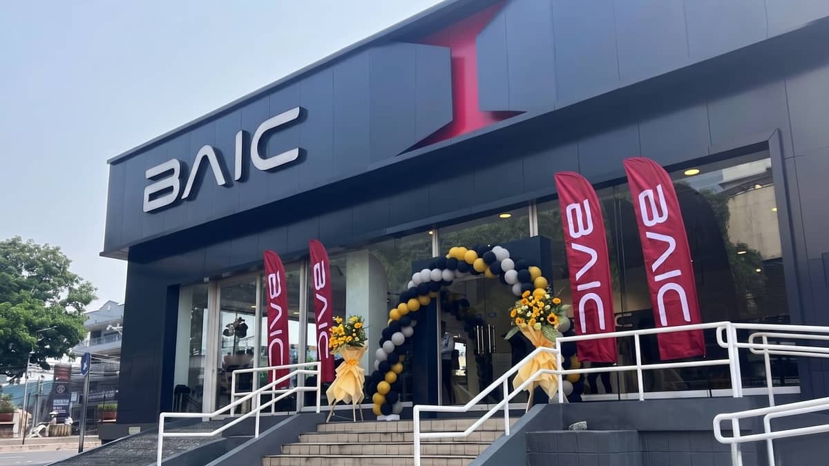 NOW open along Quezon Avenue, the new BAIC showroom brings the brand’s
SUV and electrified vehicle lineup closer to customers in Quezon City