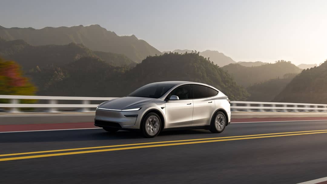 WEEKEND drives and daily trips are part of the pitch for the
Tesla Model Y L as the brand expands its local EV lineup