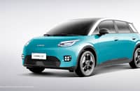 TWO-TONE GAC Aion UT is offered in gemstone-inspired colors as GAC Philippines
opens reservations nationwide.