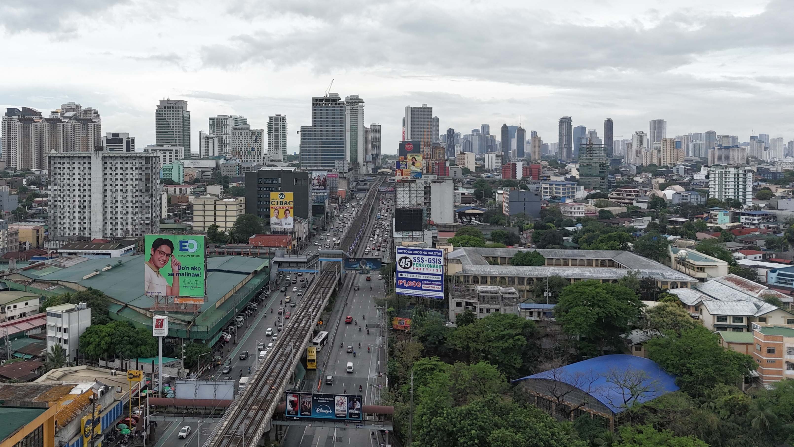 Low-cost condos overtake mid-income market in Metro Manila