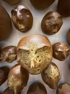 Earthborn elegance: Aphro and Galleria Duemila redefine contemporary ceramic art