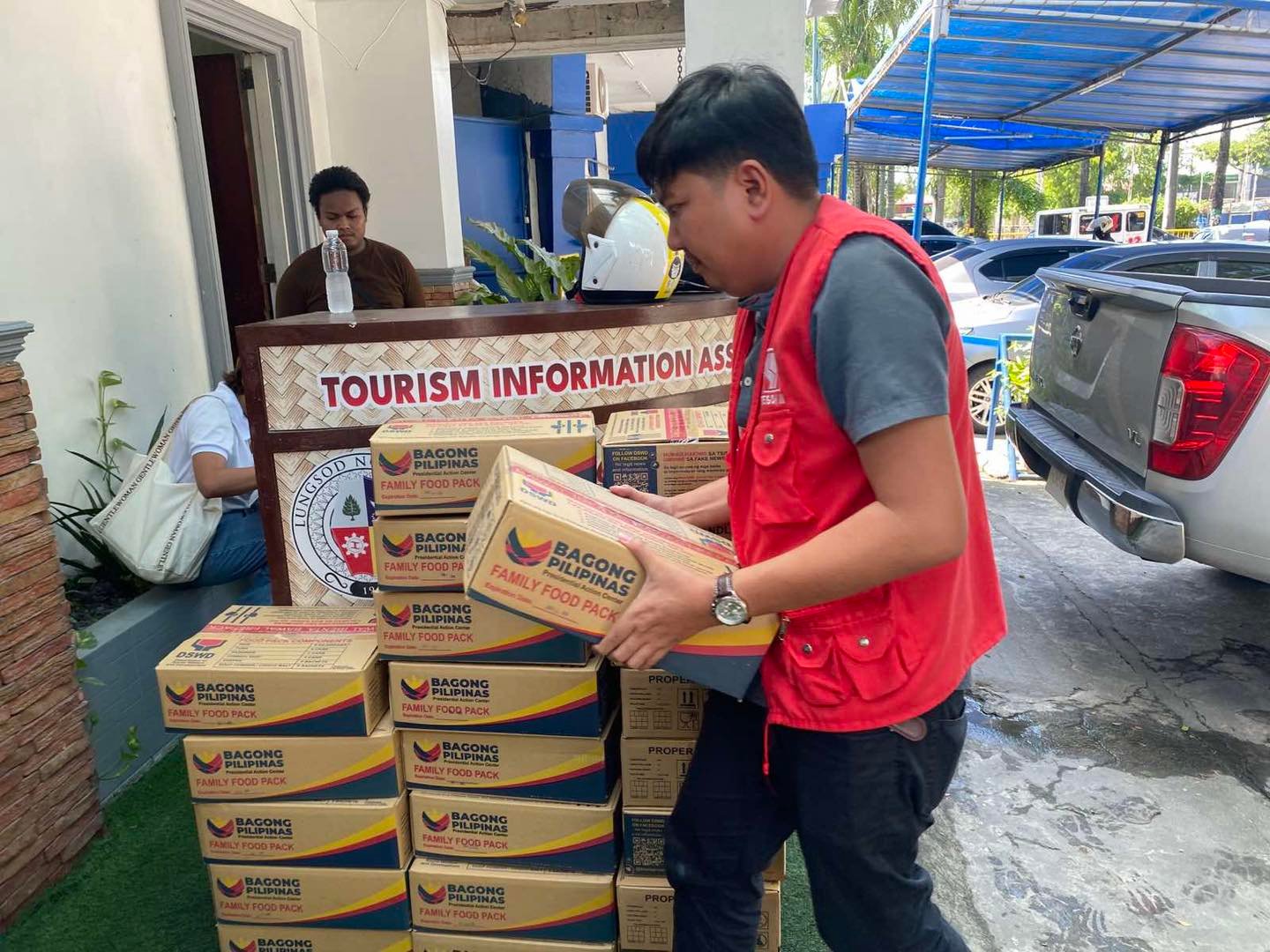 Marcos orders DSWD to provide aid to victims of Angeles building collapse