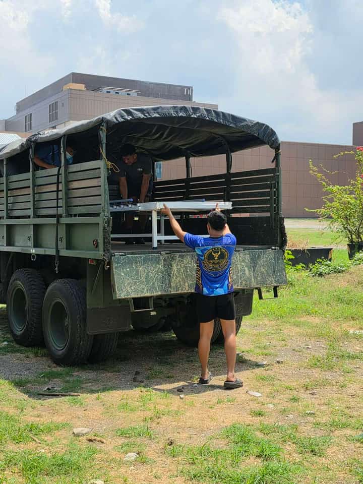 Bloomberry Foundation, Solaire Cares donate 30 hospital beds to military, police