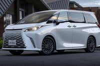 Lexus LS, LM redefine luxury mobility for leaders
