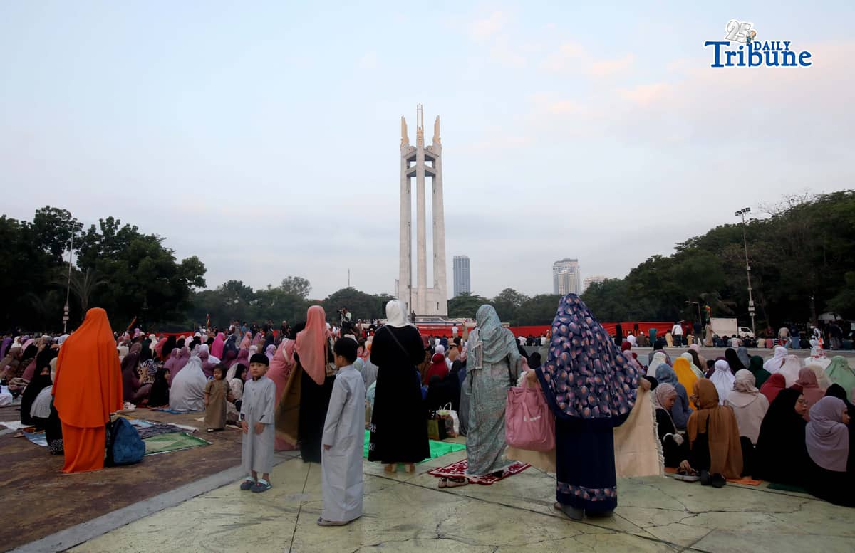 (May 27 2026) Muslims gather in prayer at the Quezon Memorial Circle in Quezon City on Wednesday, May 27, 2026, as they celebrate Eid’l al-Adha or the Feast of Sacrifice, one of the two most important holidays in the Islamic calendar, honoring the devotion of Prophet Ibrahim (Abraham) and his willingness to sacrifice his son Ismail as an act of obedience to God. Photo/Analy Labor