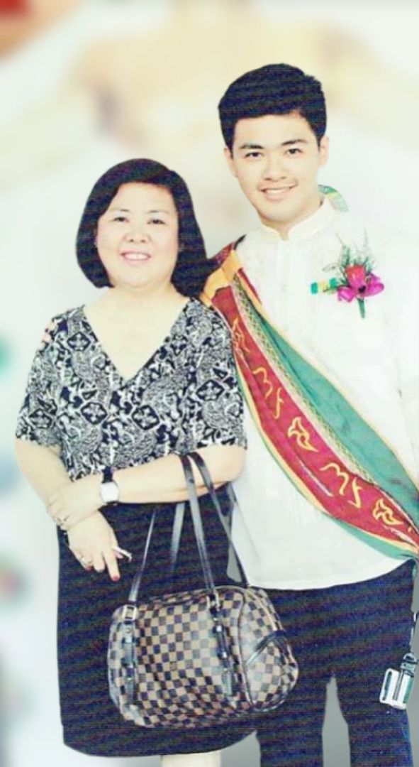 DR. JOSE Gabriel Go and mom Gwendolyn Go.