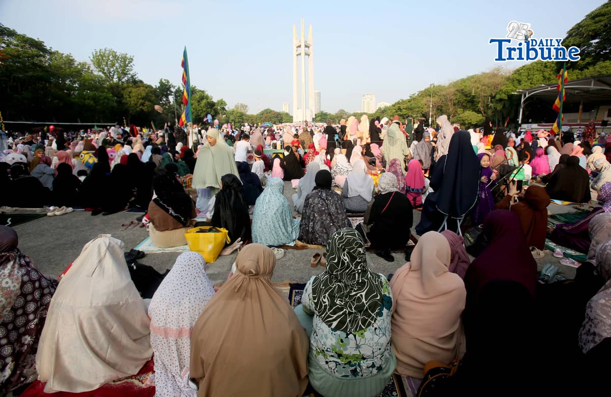 (May 27 2026) Muslims gather in prayer at the Quezon Memorial Circle in Quezon City on Wednesday, May 27, 2026, as they celebrate Eid’l al-Adha or the Feast of Sacrifice, one of the two most important holidays in the Islamic calendar, honoring the devotion of Prophet Ibrahim (Abraham) and his willingness to sacrifice his son Ismail as an act of obedience to God. Photo/Analy Labor