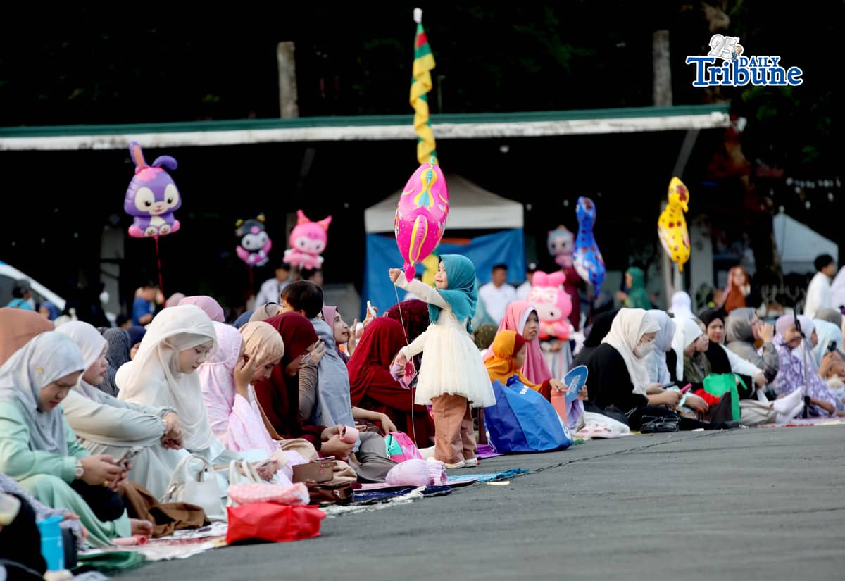 (May 27 2026) Muslims gather in prayer at the Quezon Memorial Circle in Quezon City on Wednesday, May 27, 2026, as they celebrate Eid’l al-Adha or the Feast of Sacrifice, one of the two most important holidays in the Islamic calendar, honoring the devotion of Prophet Ibrahim (Abraham) and his willingness to sacrifice his son Ismail as an act of obedience to God. Photo/Analy Labor