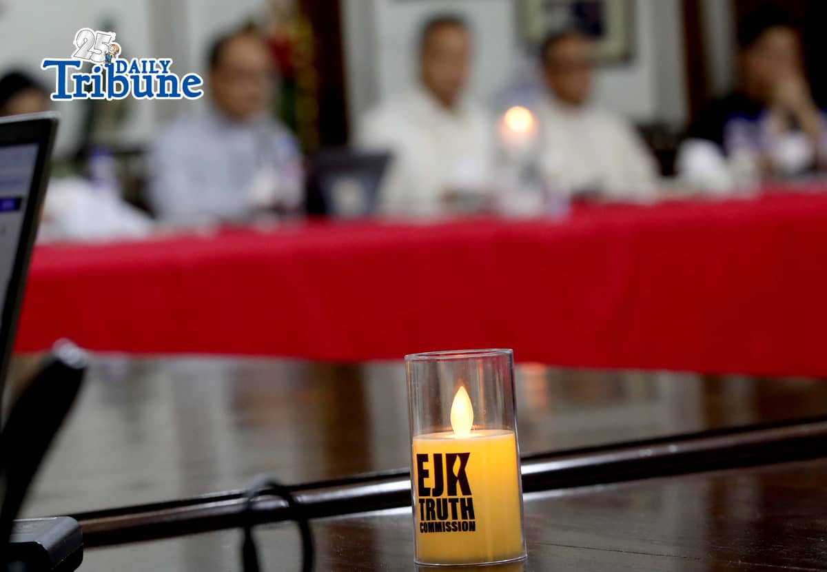 (May 27 2026) Human rights advocates, religious leaders, and members of civil society, led by Carlos Conde, Dr. Al Fuertes, forensics pathologist Dr. Raquel Barros del Rosario-Fortun, Cardinal Pablo "Ambo" David, former ICC Judge Raul Pangalangan, Fr. Daniel Franklin E. Pilario, Fr. Flaviano “Flavie” Villanueva, light the candles, during the launching of the EJK Truth Commission at Villa San Miguel on Wednesday, May 27, 2026. The independent, civilian-led, and truth-seeking body aims to establish a credible public record of extrajudicial killings and related abuses in the Philippines, nearly a decade after drug war-related killings escalated nationwide in 2016. The Commission is guided by Pablo Virgilio David as adviser to help safeguard its integrity, independence, and mission in pursuing truth, justice, and healing. Photo/Analy Labor