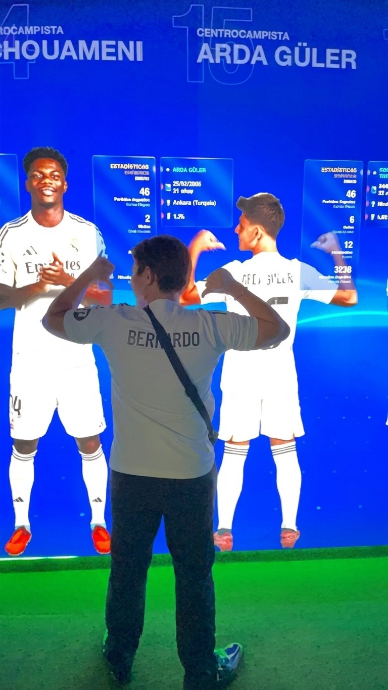 LIFESIZE, interactive area where you can get to know more about the players.