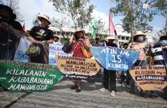 Commercial fishing protest 