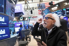 Stocks plunge after U.S., Iran exchange strikes