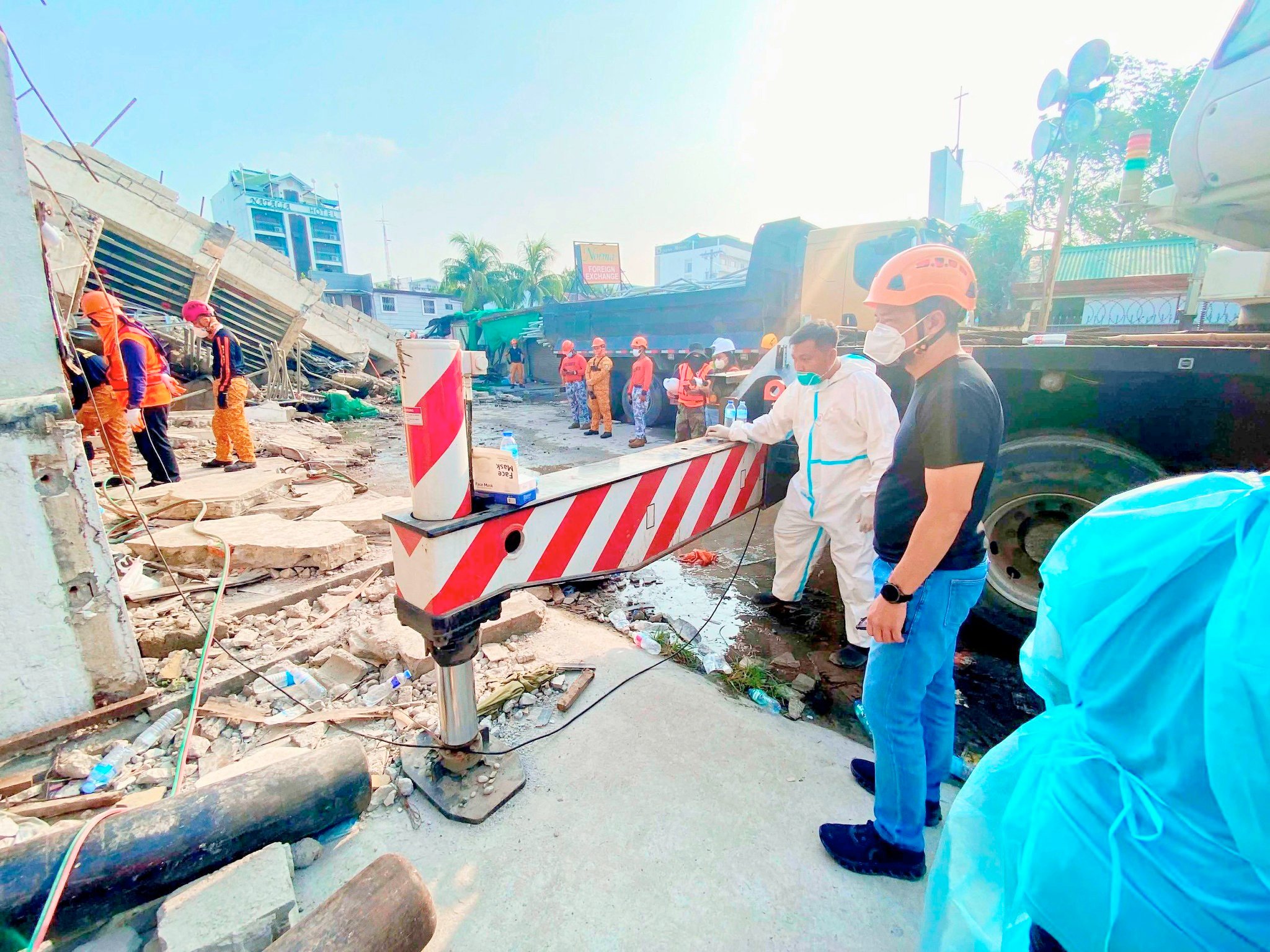 Rescuers recover fifth body from Angeles City rubble