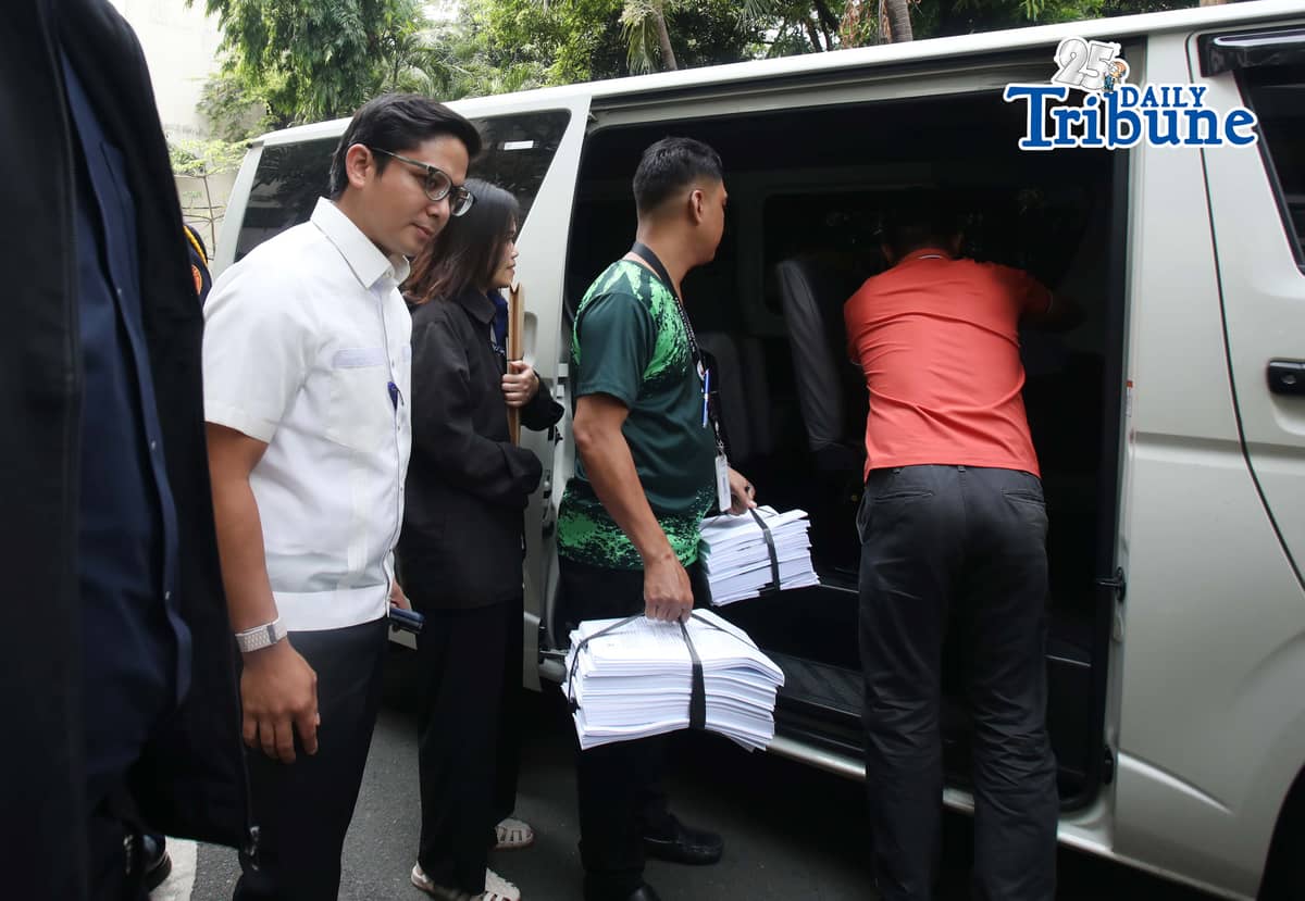 (May 28 2026) Assistant Ombudsman Mico Clavano arrived at the Sandiganbayan on Thursday May 28 2026, to filed a graft and plunder case against Senator Jinggoy Estrada in connection with the flood control corruption scandal, Estrada was dragged into the controversy after former Department of Public Works and Highways (DPWH)-Bulacan District Engineer Brice Hernandez accused him of receiving kickbacks from flood control projects. Also named respondents in the case were ex-DPWH Sec. Manuel Bonoan, and local engineering officials from NCR, including Engr. Denryl Cortuna, Engr. Arturo Gonzales, Jr., and Engr. Manny Bulosan. Photo/Analy Labor