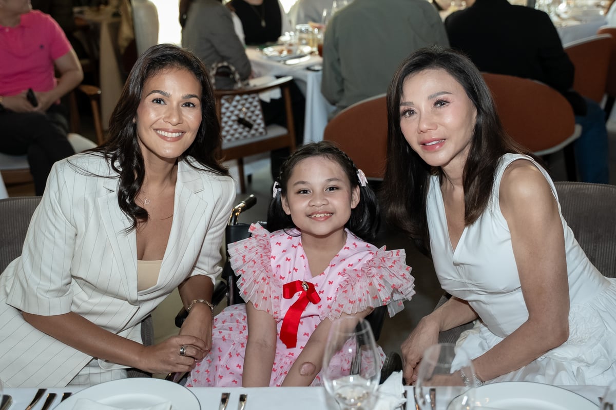 IZA Calzado with Sophia Abalon.