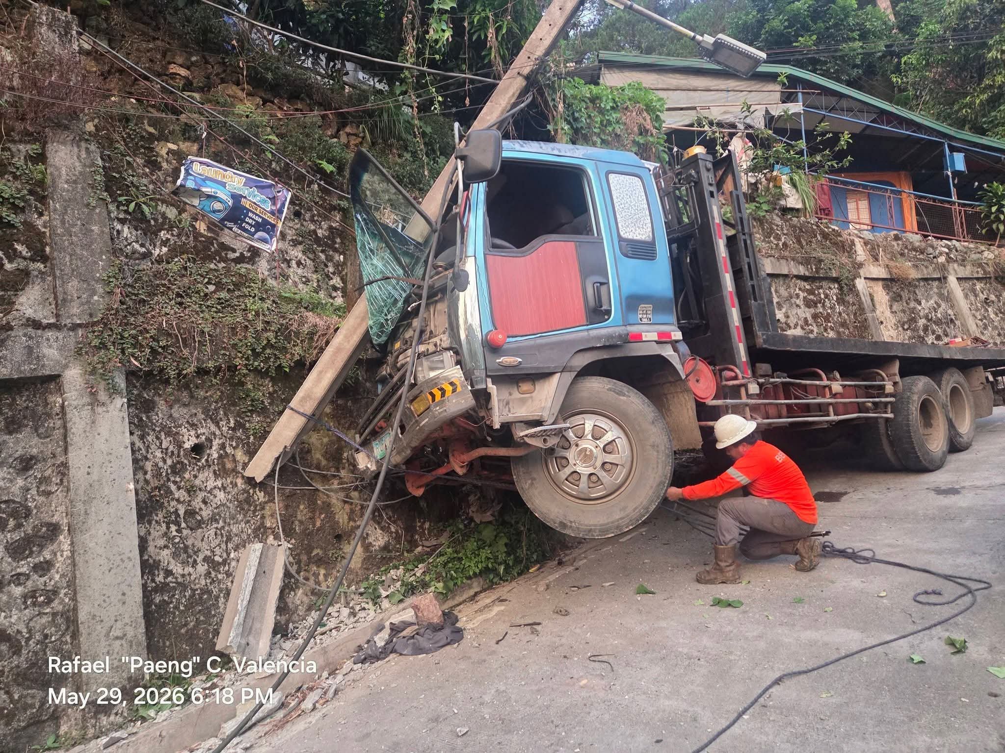 Truck driver killed in Baguio road mishap