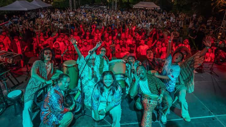 ANIMA Tierra in front of the celebratory crowd of Malasimbo festival.