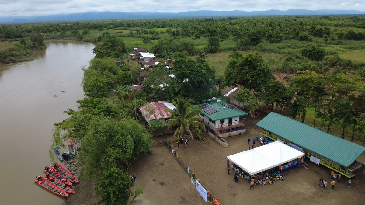 THE hybrid solar power system set up inside the floating daycare center (center) ensures uninterrupted electricity in the community by switching on during a brownout or flooding. The event program (inset) shows Aboitiz Foundation’s solid partners helping in delivering the benefits of AuroraPH to last-mile schools across the country.