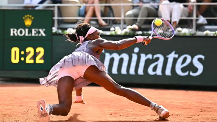 COCO Gauff struggles, dropping with a 4-6, 7-6 (7/1), 6-4 setback to Anastasia Potapova in the third round of the French Open women’s singles event.