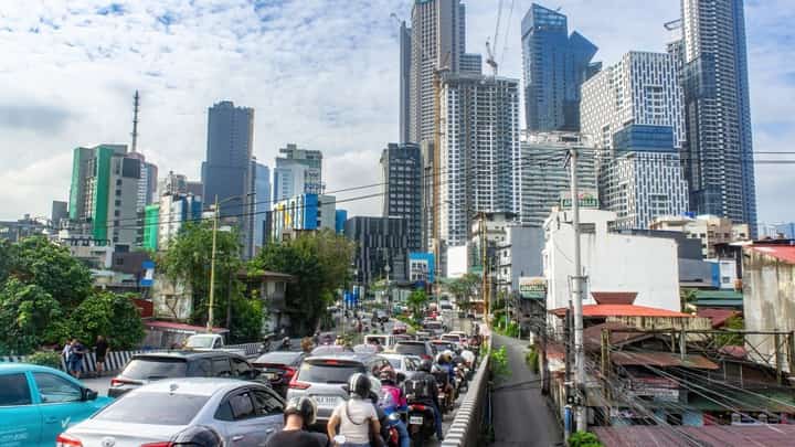 TRAFFIC keeps Manila ride-hailing drivers under pressure as fuel costs, idle hours and daily earnings become harder to balance.