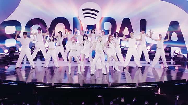 LE SSERAFIM’s first-ever live performance for ‘Boompala’ on Spotify Now.