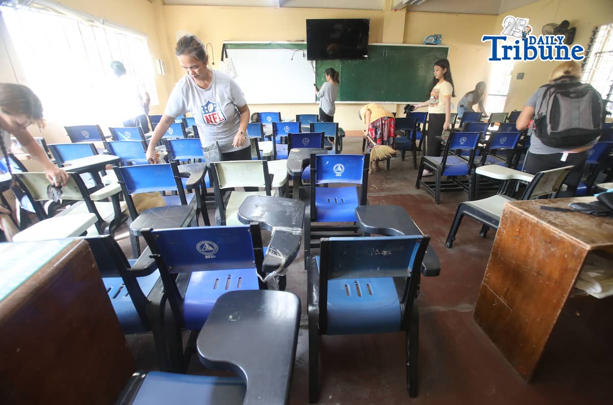 (June 01 2026) The 4Ps member parents start cleaning the school room at Bagong Silangan Elementary School in Quezon City on Monday June 1 2026, as the 2026 Brigada Eskwela, officially open, an annual nationwide initiative by the Department of Education (DepEd) to prepare public schools for the upcoming academic year. Photo/Analy Labor