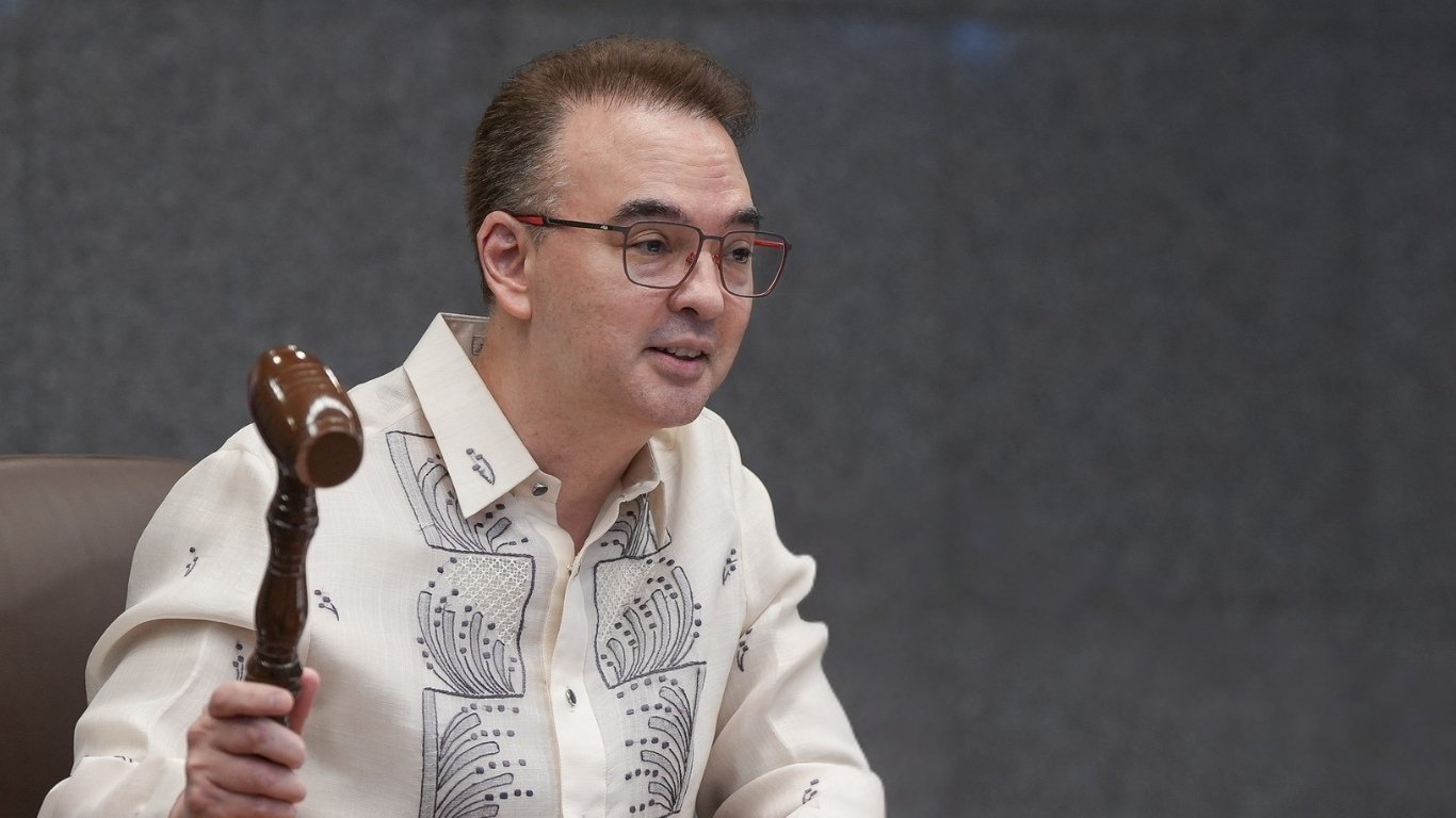 Senators urged: Defend Chamber’s autonomy
