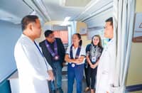 FL turns over mobile lab, hospital