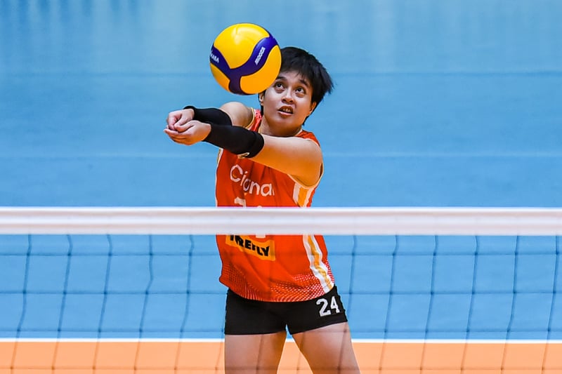Ex-Super Spikers find new homes