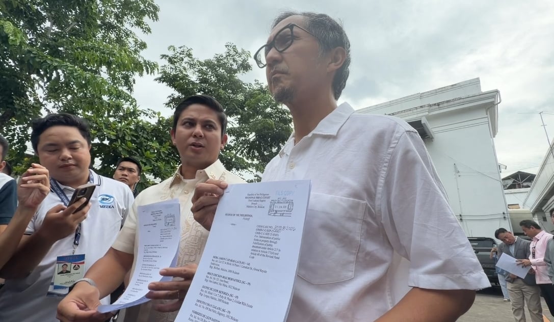 Discayas, DPWH officials face complaints for P53.9M ghost project
