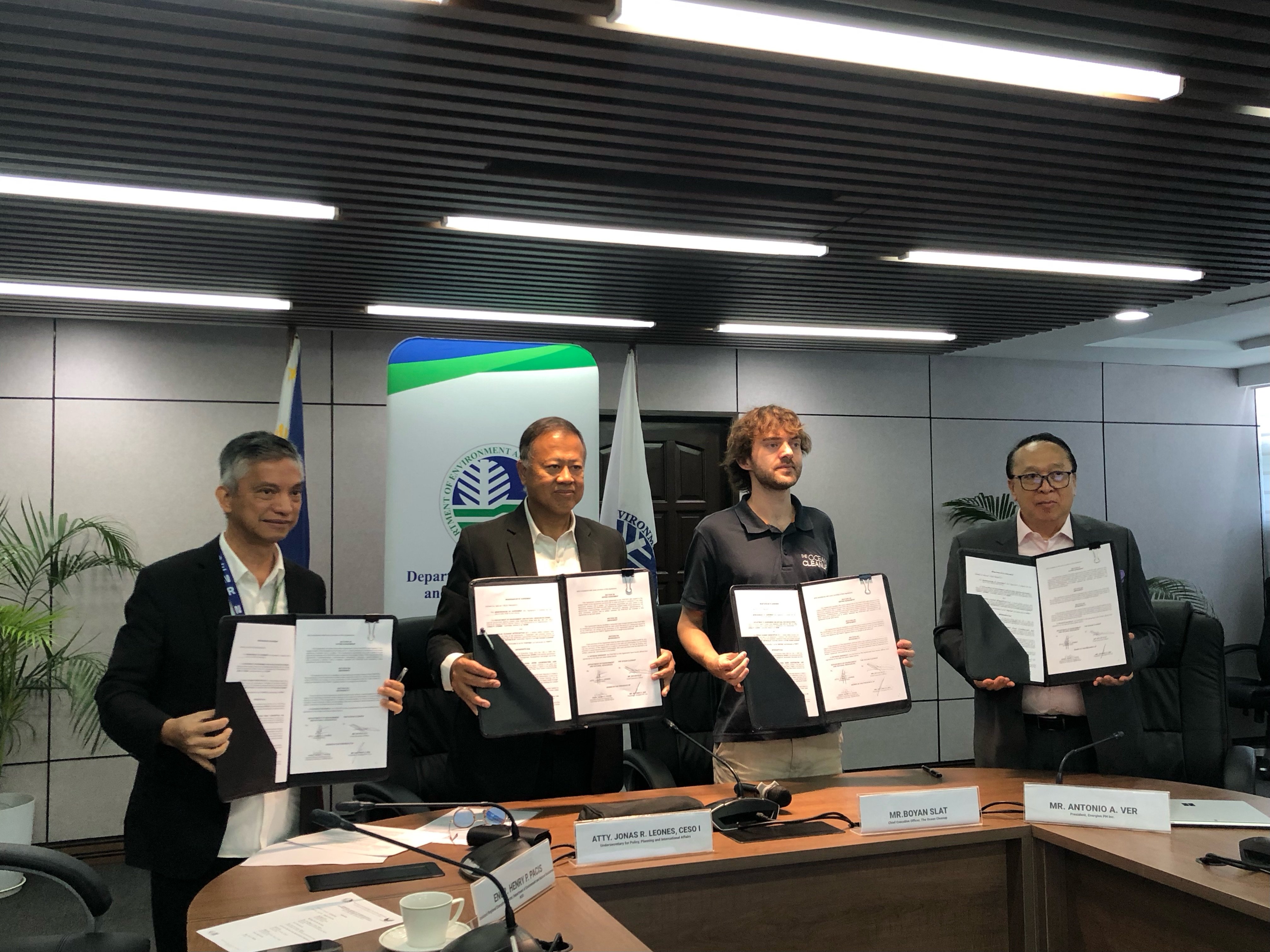 DENR, Ocean CleanUp ties for five-year Manila Bay region waste rehabilitation