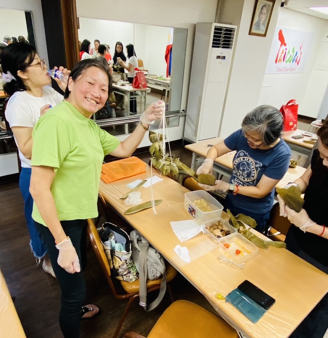TAIWAN BY HAND