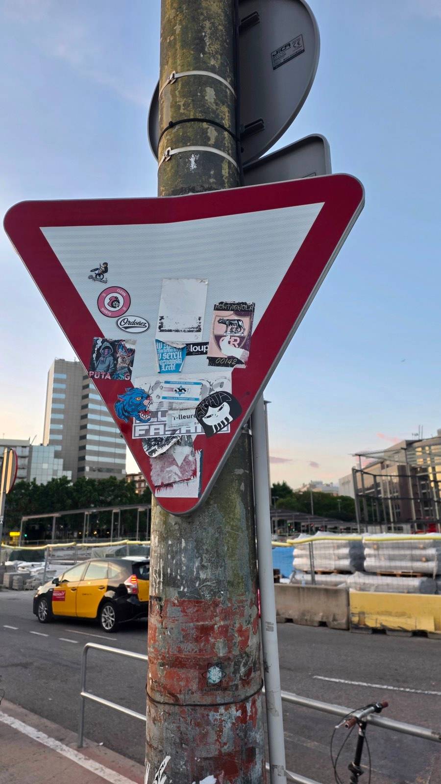 BARCELONA'S art scene welcomes a bold Filipino street art presence through Fernandez’s globally-recognized work.