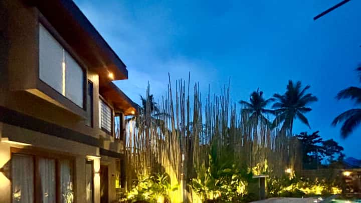 ISLAYA is designed as a quiet sanctuary where architecture blends seamlessly with Siargao’s natural landscape.