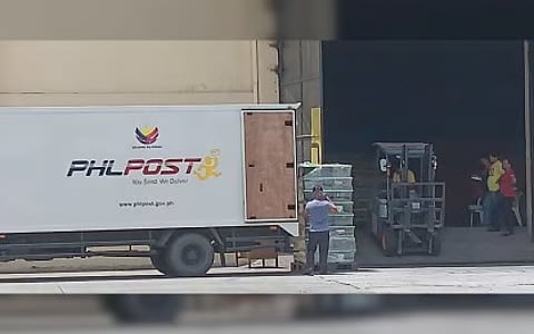 PHLPost offers Postal ID services