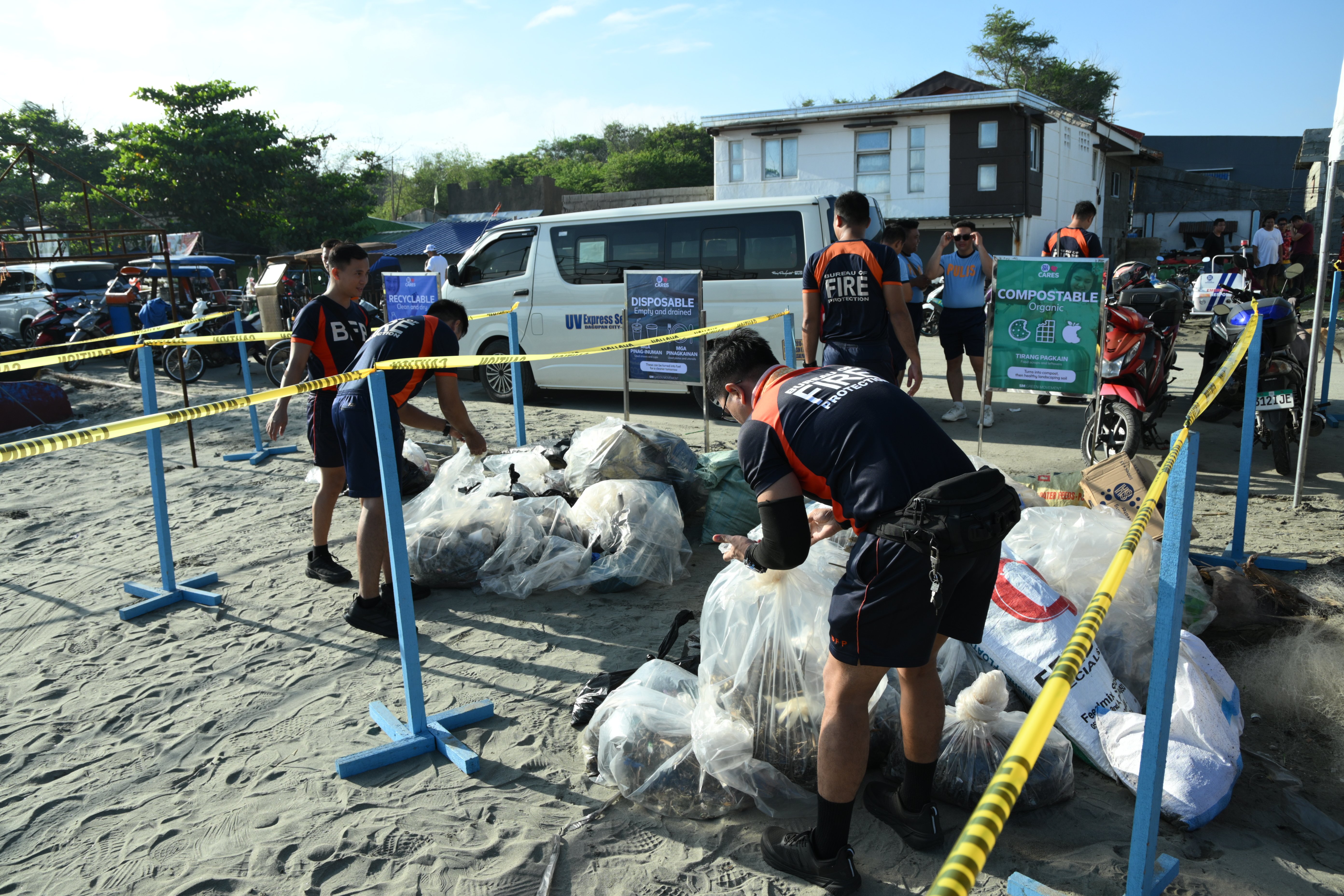 SM Center Dagupan leads coastal cleanup, collects 524 kilos of waste in Binmaley