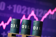 Oil nears $100 on supply concerns