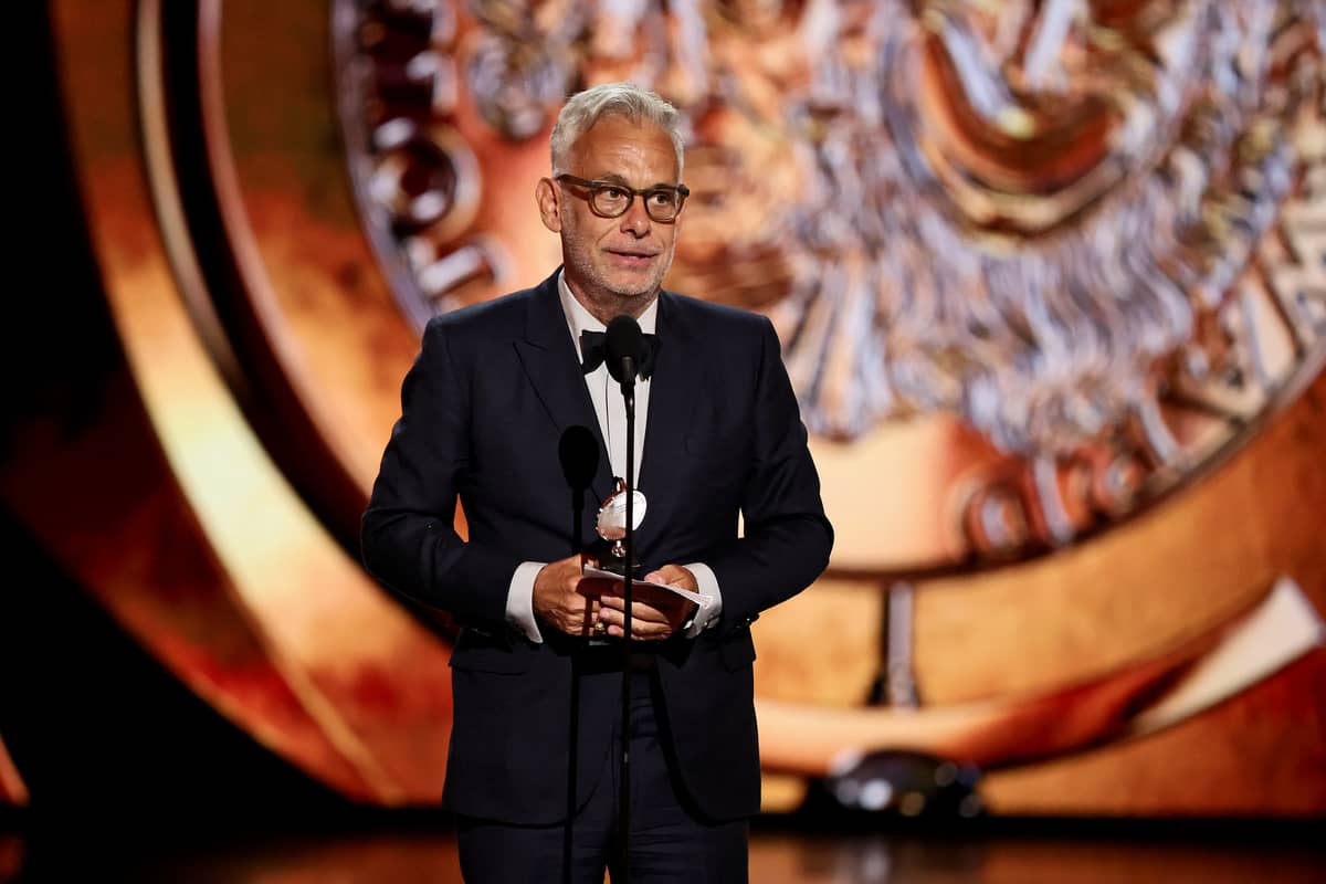 Joe Mantello, Best Direction.