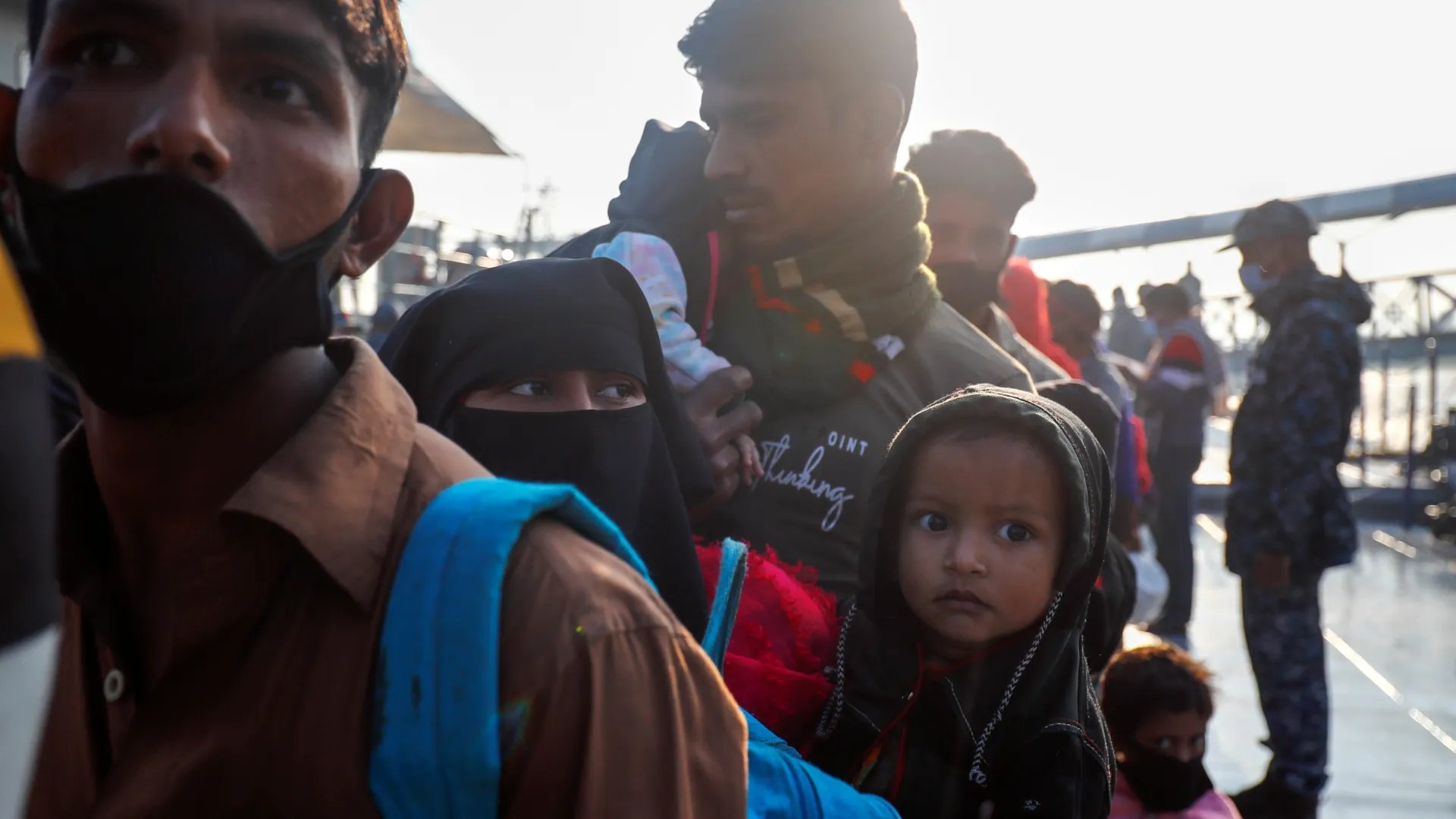 5,000 Bangladeshis booted