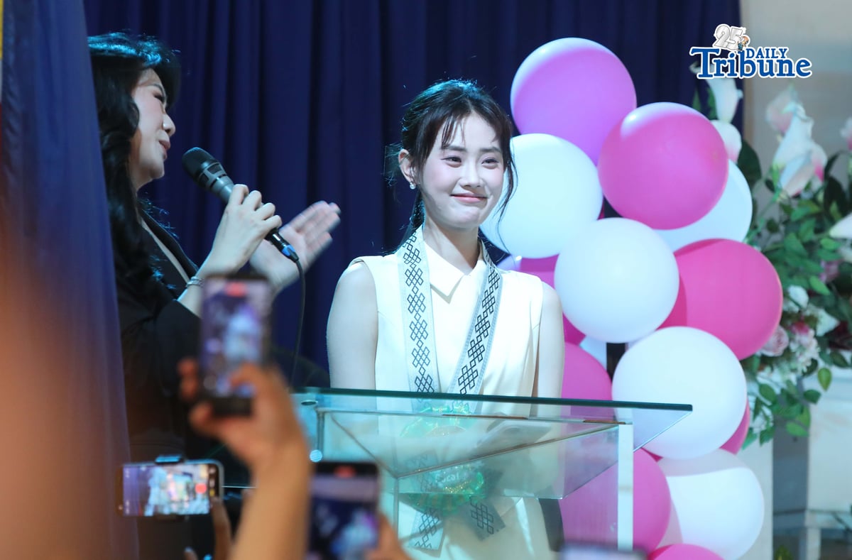 (June 09 2026) Chinese actress Zhang Ying fei, more popularly known as her character Linda Walker in the C-drama “The Heiress Who Won With Brains," delivered message to give inspiration to the students of the Quezon City High School as she visits and donates school supplies with QC Mayor Joy Belmonte and members of the Federation Of Filipino Chinese Chambers Of Commerce & Industry, Inc. (FFCCCII) on Tuesday. Photo/Analy Labor