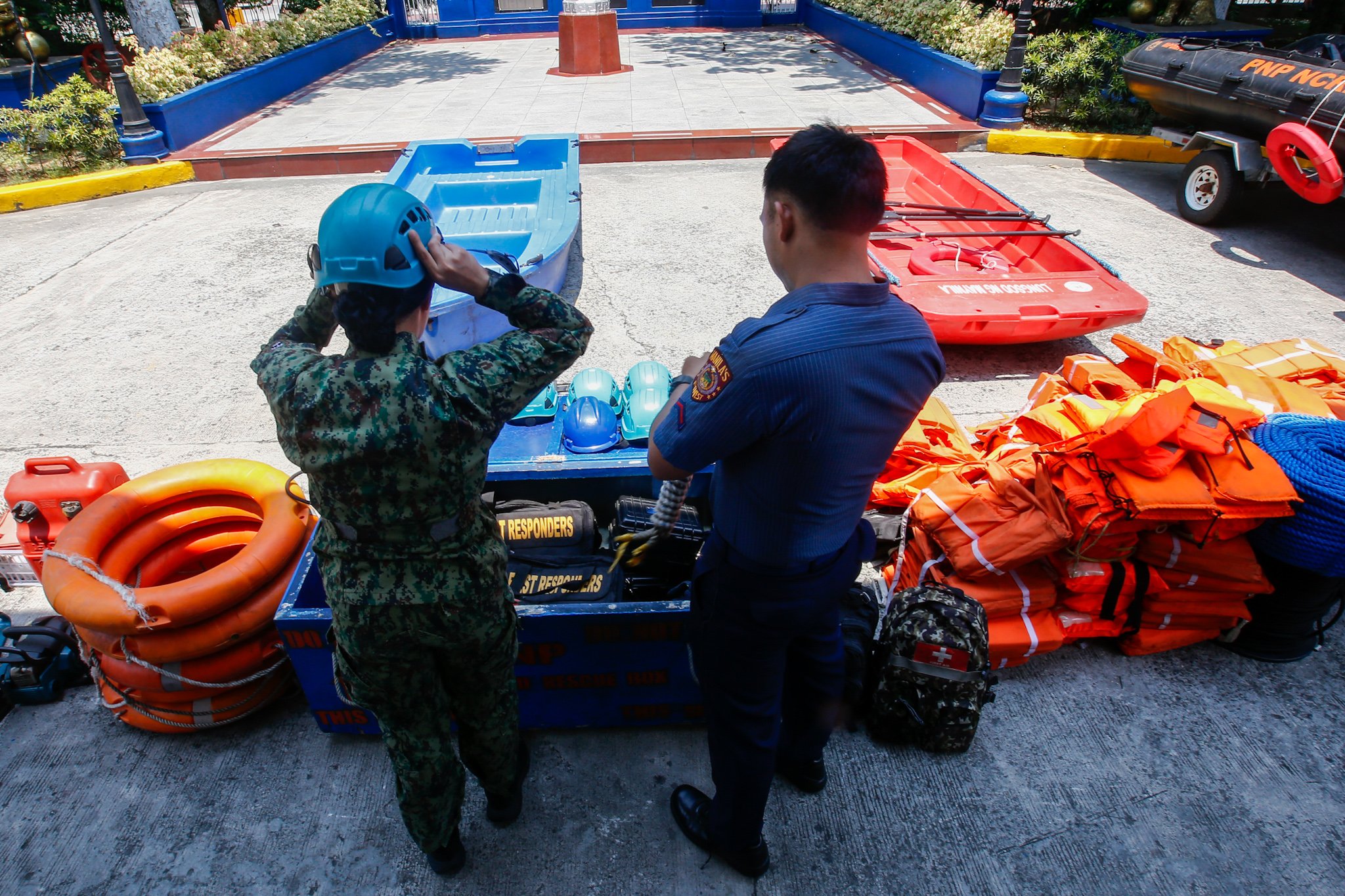 MEMBERS of the Manila Police District Regional Mobile Force Battalion prepare rescue equipment at the MPD Headquarters in Manila on 29 May, 2026, as part of efforts to strengthen disaster preparedness following PAGASA’s declaration of the onset of the rainy season.
