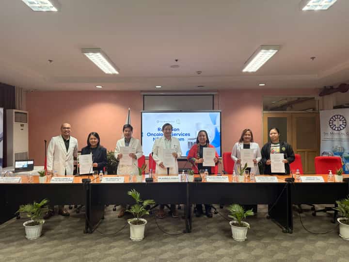 The Medical City (TMC) and Quirino Memorial Medical Center (QMMC) signs a Memorandum of Agreement to formalize a partnership on Radiation Oncology Services. Standing from left to right: Dr. Carlo Angelo Cajucom, Director of TMC’s Augusto P. Sarmiento Cancer Institute; Ms. Maria Carmela Delos Reyes-Ochoa, Chief Finance Officer of TMC Ortigas; Dr. Gregorio S. Martinez Jr., Chief Medical Officer of TMC Ortigas; Dr. Ruben G. Kasala, EVP and CEO of TMC Ortigas; Dr. Evelyn Reside, Medical Center Chief II of QMMC; Dr. Deborah Ann Sales, Chief Medical Professional Staff II of QMMC; Ms. Manylin Umandap, Accountant IV of QMMC.