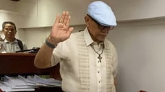 Solon sues 20 individuals, media outlets over bribery allegations