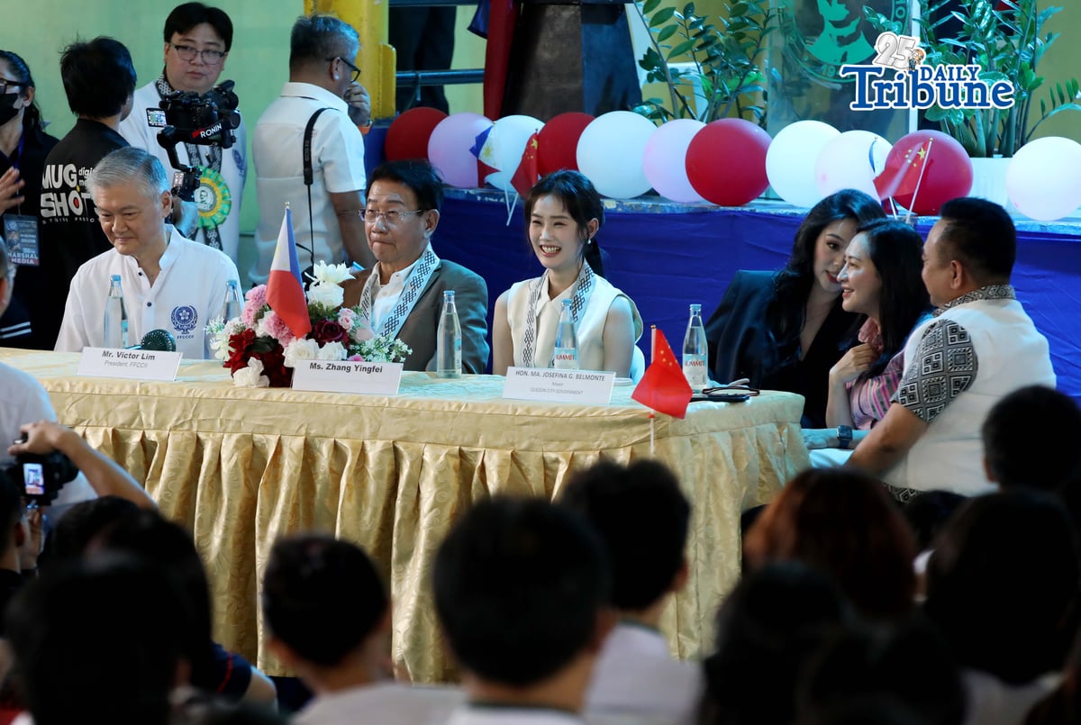 (June 09 2026) Chinese actress Zhang Ying fei, more popularly known as her character Linda Walker in the C-drama “The Heiress Who Won With Brains," delivered message to give inspiration to the students of the Quezon City High School as she visits and donates school supplies with QC Mayor Joy Belmonte and members of the Federation Of Filipino Chinese Chambers Of Commerce & Industry, Inc. (FFCCCII) on Tuesday. Photo/Analy Labor